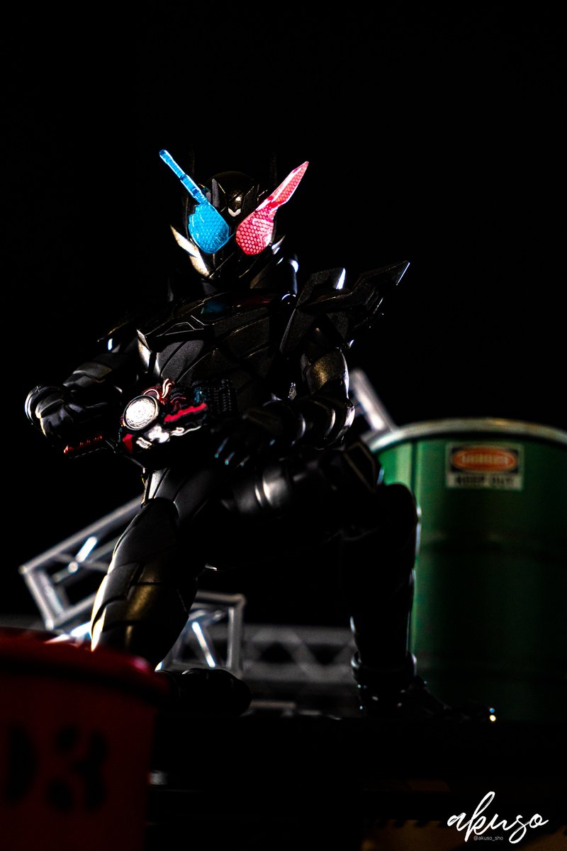 仮面ライダービルドハザードフォーム のイラスト マンガ コスプレ モデル作品 2 件 Twoucan