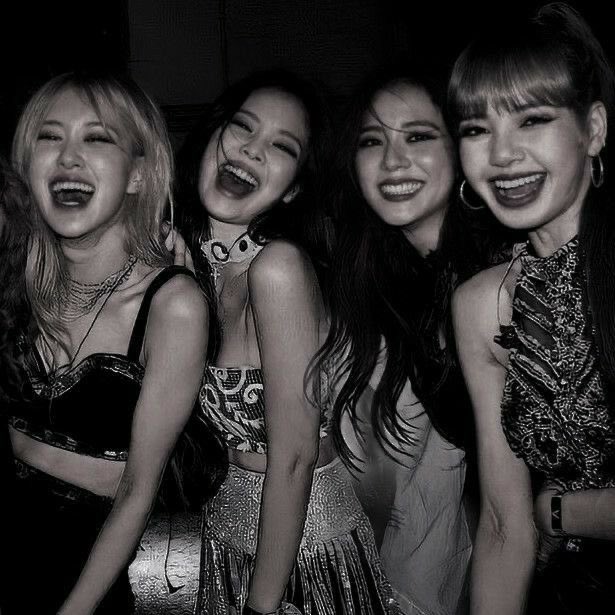 pinksninicore's tweet photo. QUEREMOS A BLACKPINK EN REPÚBLICA DOMINICANA PARA SU GIRA @ygent_official @BLACKPINK @sdconcerts https://t.co/ENJmz9NnOB