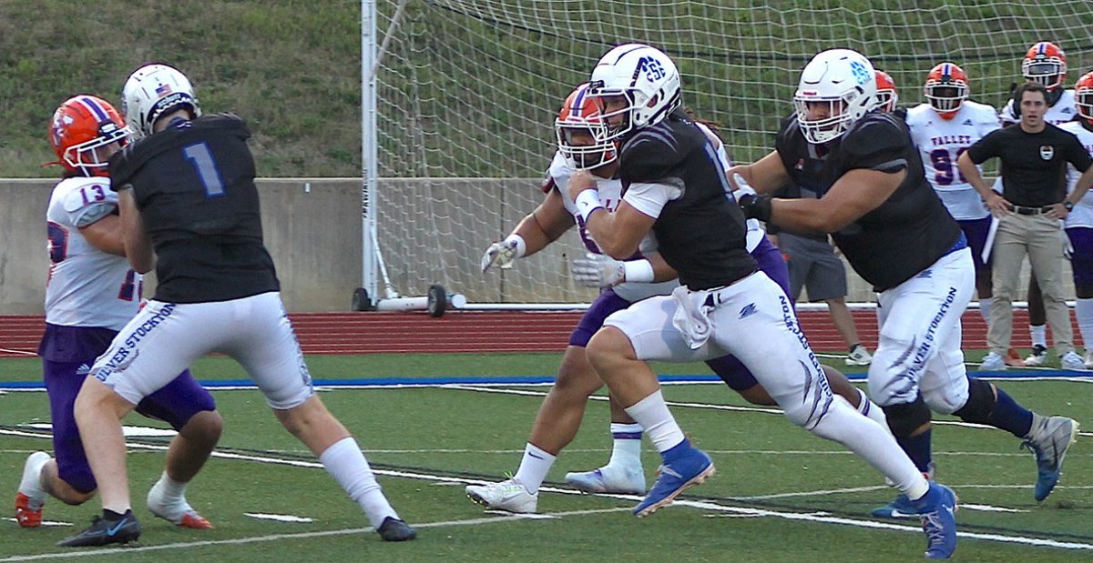 Football Beats CMU with Solid Overall Performance - cscwildcats.com/article/6050.p…