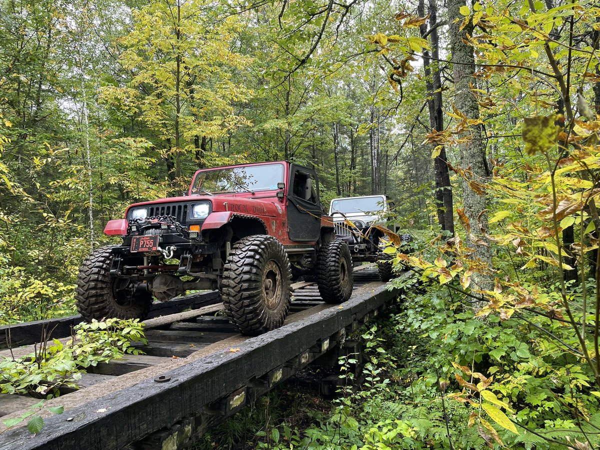 Happy Saturday! #jeeplife #jeepmafia #jeeprockcrawler #rockcrawler #offroadlife #SaturdayMotivation