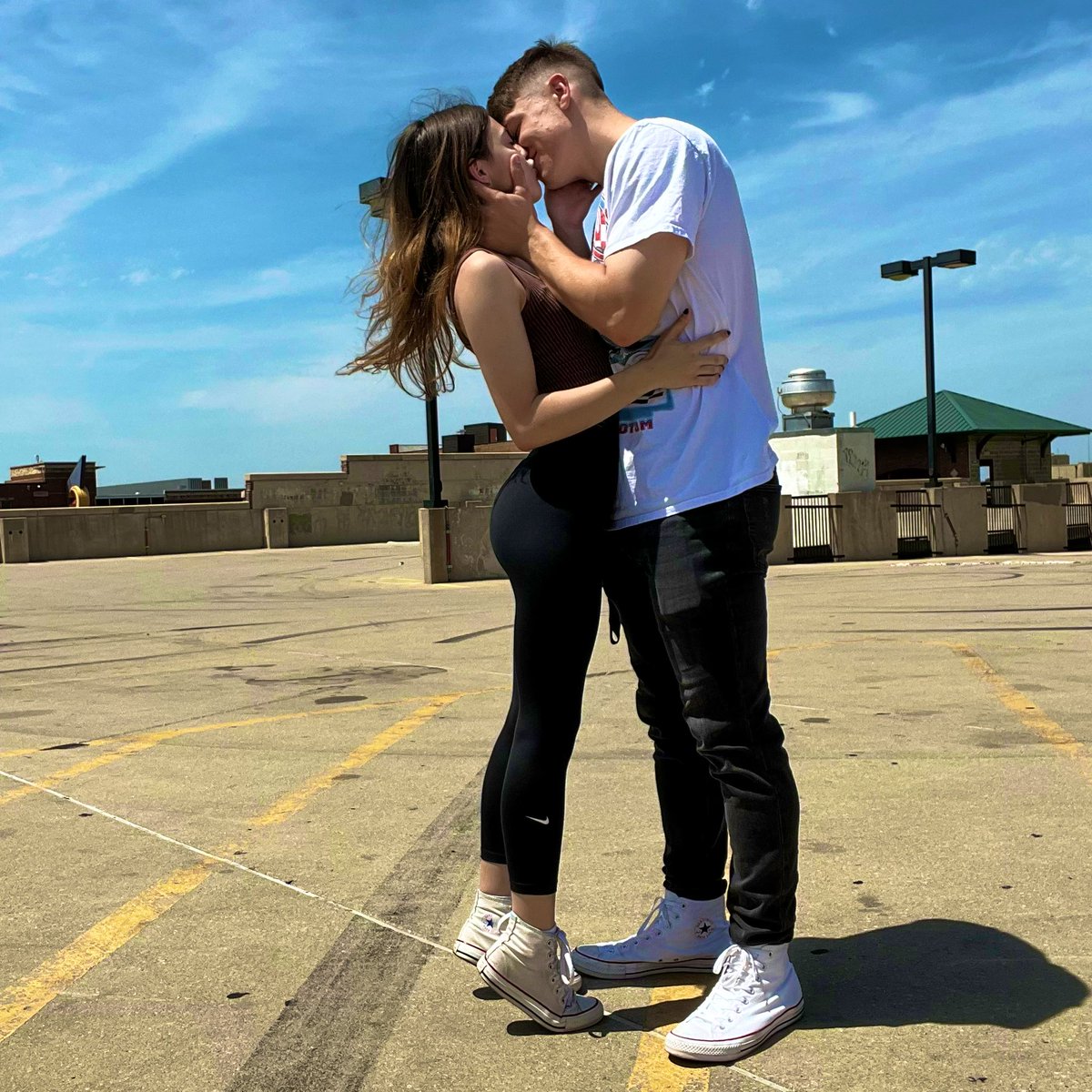 MichaelVaught12's tweet photo. “Since I met you, all the gloomy days just seem to shine a little more brightly” https://t.co/Ercbhsdcpp