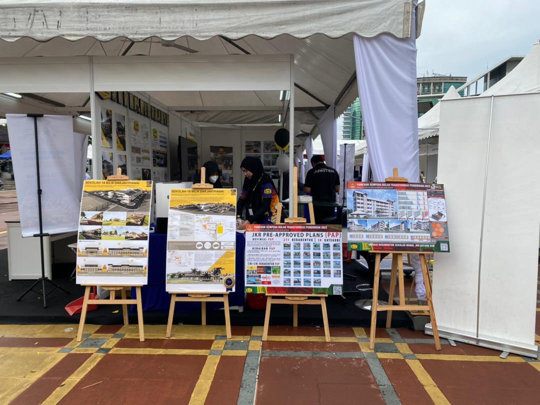 Karnival Putrajaya 2022
Meh ler kami belanja kopi..fresh brew  ☕️👍🏼 istimewa untuk pengunjung booth kami☺️

A13: Jabatan Kerja Raya (JKR)
#KarnivalPutrajaya2022 

<a href="/JKRMalaysia/">JKR Malaysia</a> <a href="/anita_shafie/">Anita Mohamed Shafie</a> <a href="/RobertAG_JKR/">Robert AG</a> <a href="/AzawiyahMs/">Azawiyah ms</a>