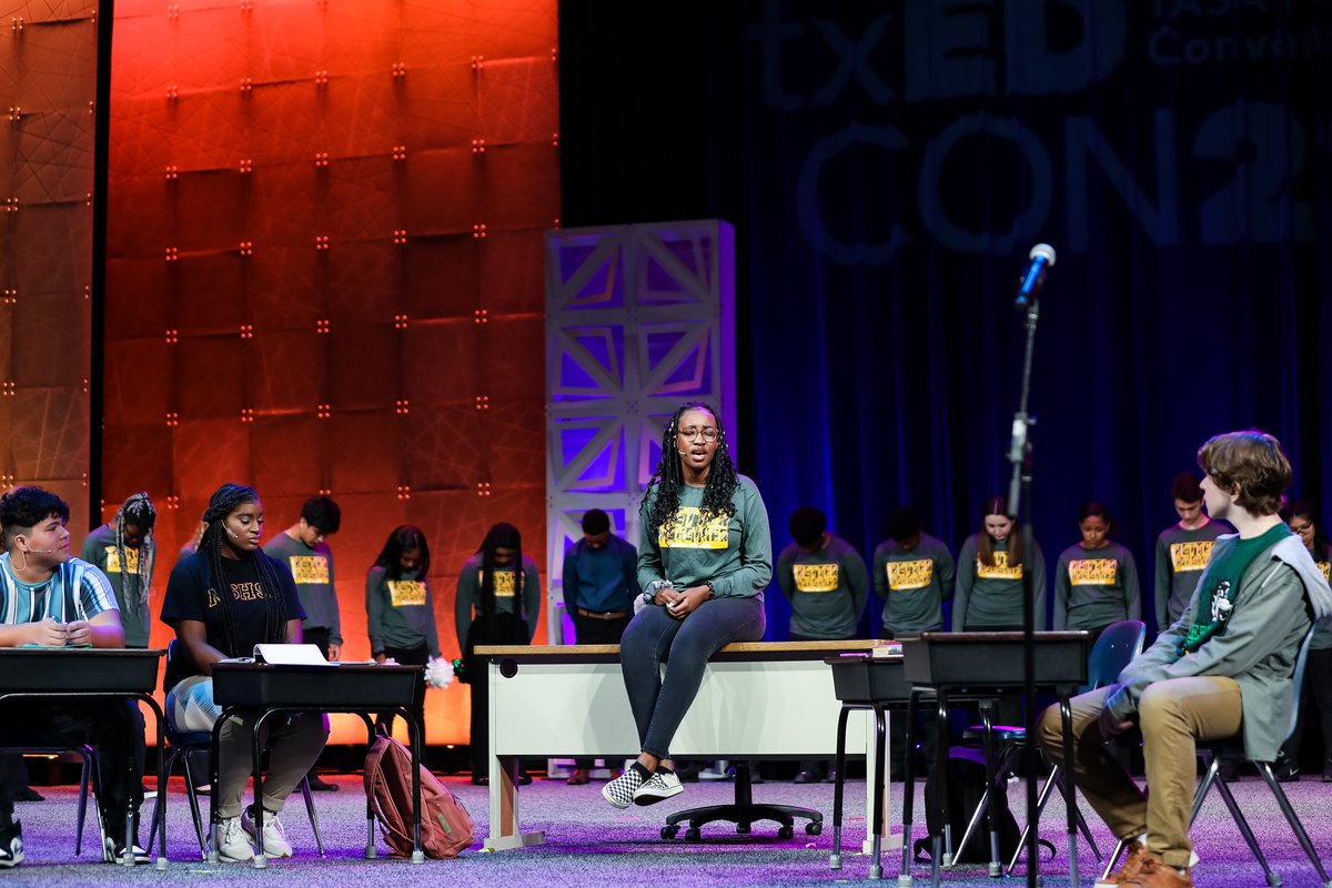 tasb_news's tweet photo. Students from TASB President TASB Beard's district, @LongviewISD, put on a show for us today! #tasatasb See more photos: https://t.co/El4pxxv8tV https://t.co/7dJ1uuKmp4