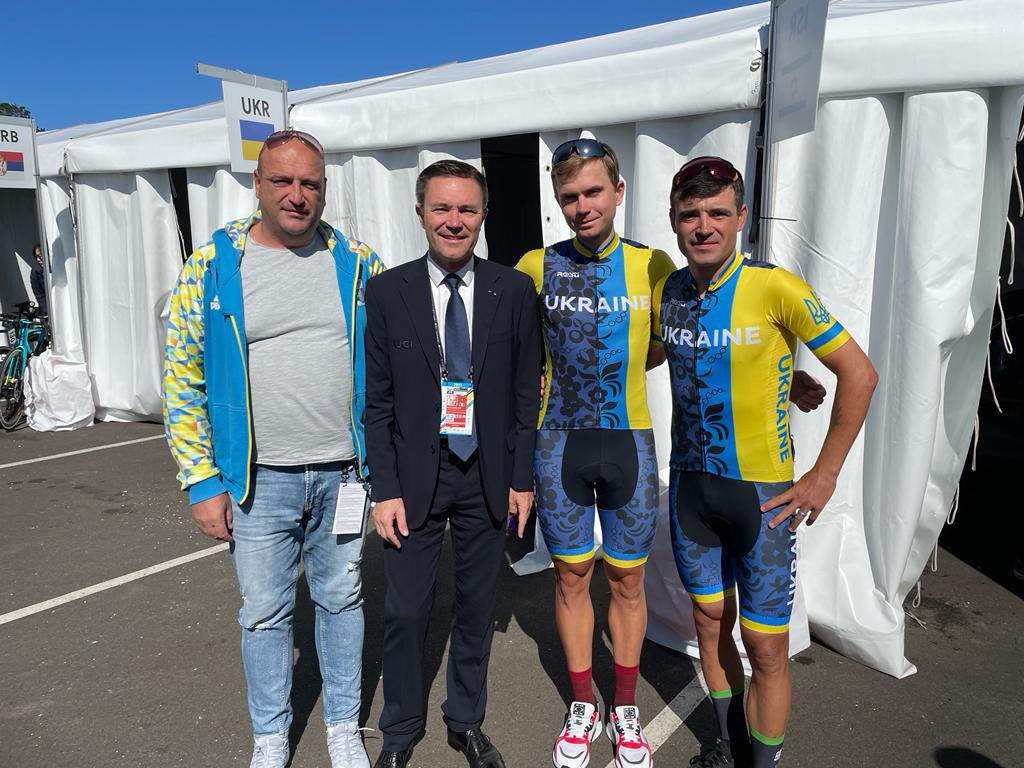 DLappartient's tweet photo. It’s been an honour to see the Ukrainian team compete at the 2022 UCI Road world Championships across many categories.

Good luck to those in the Men Elite Road Race today. 

#Wollongong2022 https://t.co/LCEYUNr5cx