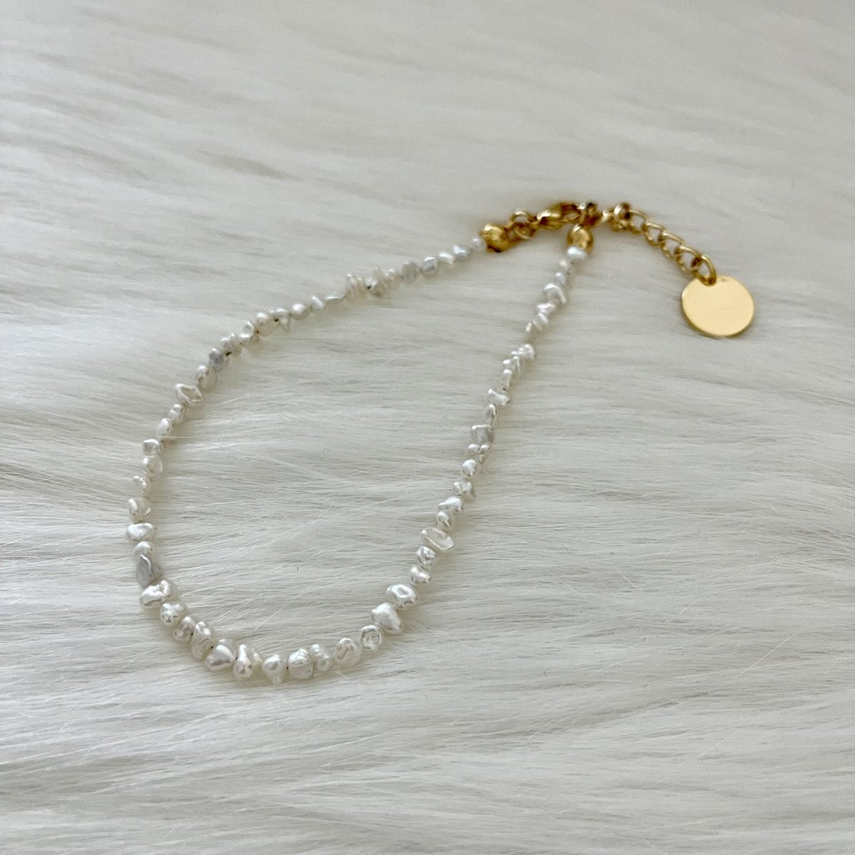 ROSIER_Jewelry's tweet photo. Handmade 18K Gold Plated " Pearl Anklet "🤍   - Fresh Water Pearl - 18k Plated Gold Stainless Steel - Smile Face charm - Waterproof

🛍SHOP NOW
https://t.co/pOBAvMyoPG

#jewelry #PearlJewelry  #BeadsJewelry #GoldJewelry #18kgold #ankletjewelry #ジュエリー #ゴールドアクセ https://t.co/hHV7XFBxAQ
