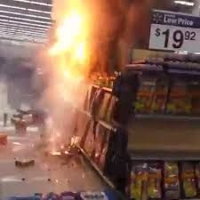 retailhellposts's tweet image. This is a safe space for retail or food service workers to vent and talk shit!!! Feel free to submit stories via DM's. You can choose to submit your story anonymously if your overlords have a rule about social media