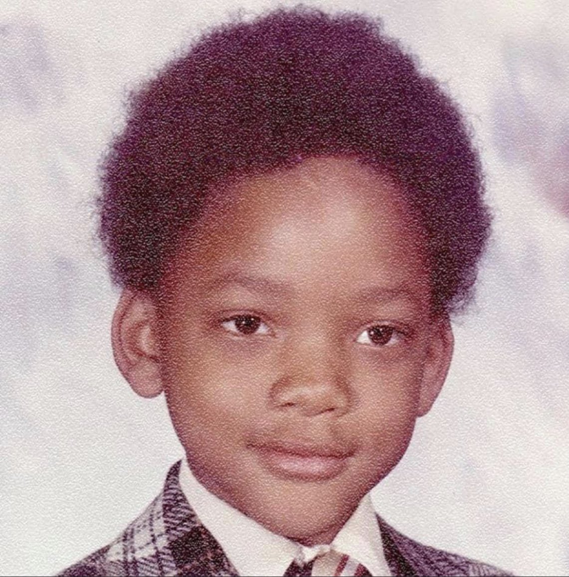 Uncle805's tweet photo. Happy Birthday Will Smith!!! Philly born MC and one the greatest to drop the mic and get in front of the camera. Arguably the best story telling MC in Hip Hop. One thing that is undeniable is, Will Smith is the essence of Hip Hop and the places it can take us. HBD Fresh Prince!! https://t.co/qohIlsW7HO