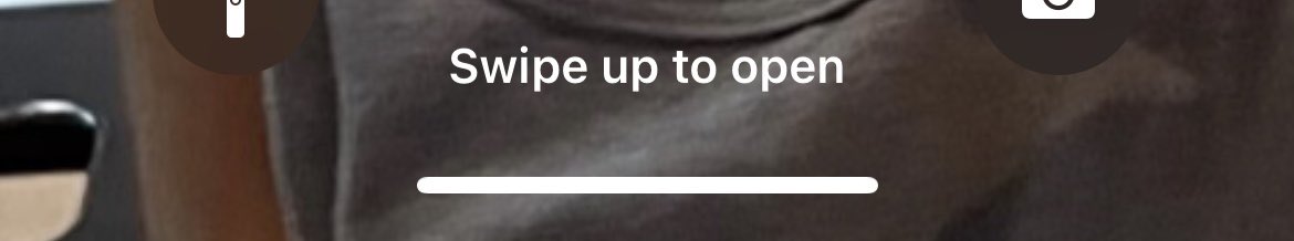 HankCazorp's tweet photo. My iPhone tells me this every time I use it. 

Like I would forget. 

@Apple UX designers must have to look at the arrows every time they open a jar of pickles. https://t.co/7q9CbfpSoy