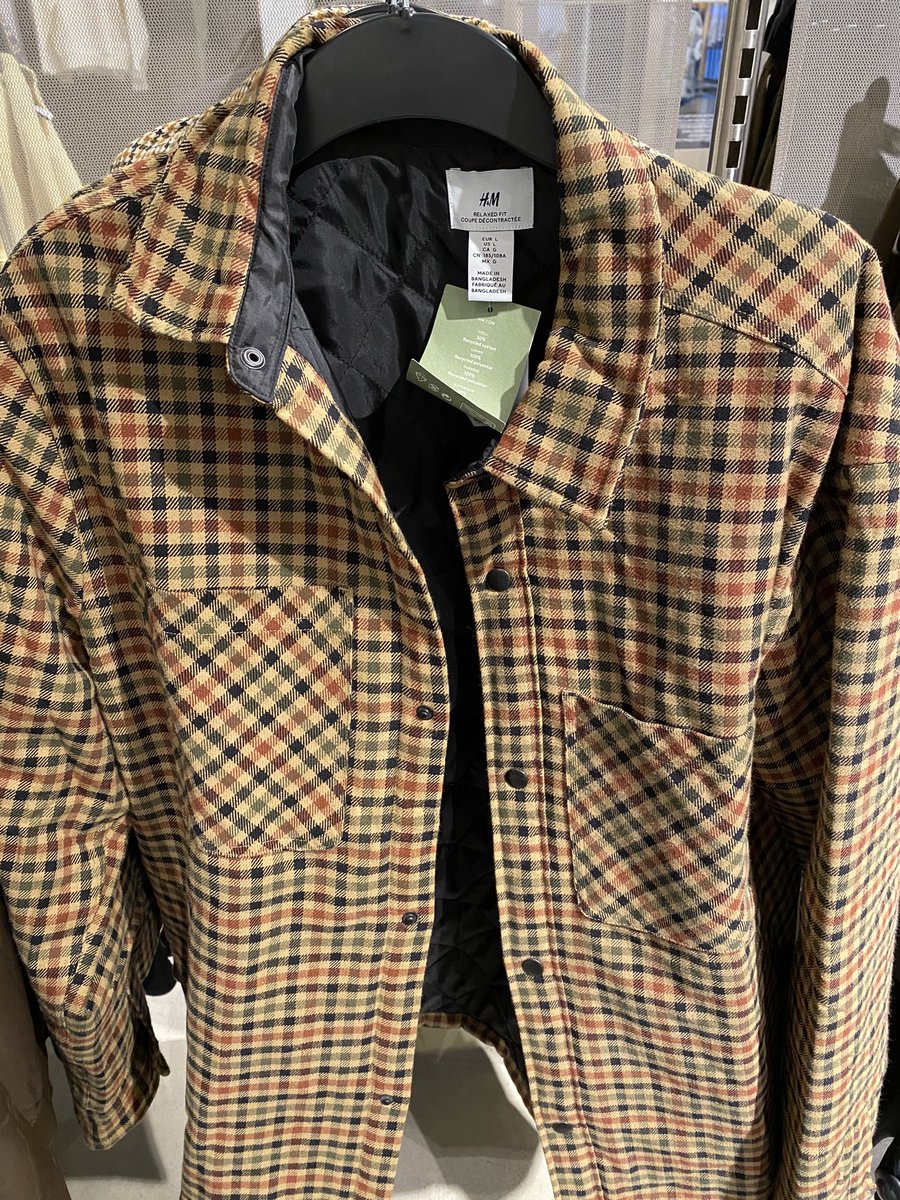dumbhuman456's tweet photo. @hm_custserv saw this item in store in Denver, but I’m not seeing it online? https://t.co/pS4gB865Ri