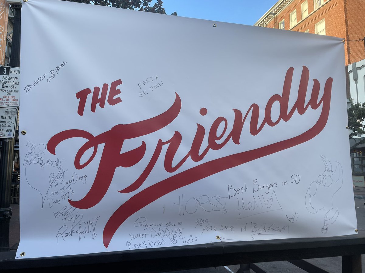 CoachHop's tweet photo. This #popup was #Legit #Metl #thefriendly ๐๐๐บ @GaslampQuarter #Saturdayvibes #neighborhoodbar #barfood #burgers #fries #beer @EaterSanDiego @eater #sdbars #sdfood ๐ https://t.co/ZKniWhYhzI