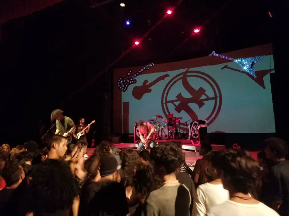 Riceandbeans_1's tweet photo. Gracias al Teatro Cárdenas, a su consejo de dirección, sus técnicos y demás trabajadores, por todo el apoyo. Gracias a las bandas BENDITA ESQUIZOFRENIA, MÉDULA y ALPHA SEED por enrolarse junto a nosotros en este viaje.Nos vemos pronto mi gente! Ya la mesa está servida! https://t.co/UXPMUd8ywp
