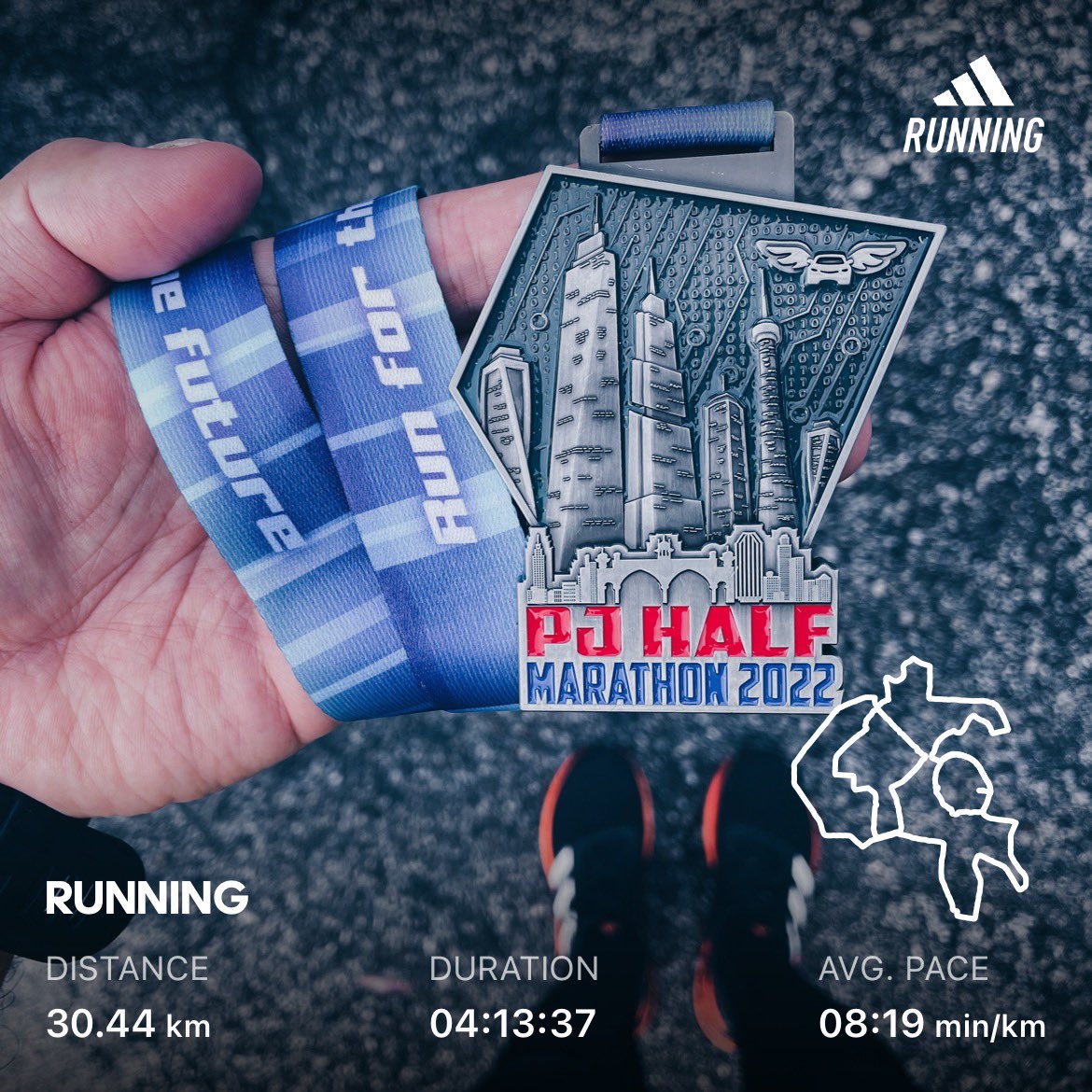 wanmahazir's tweet photo. Alhamdulillah! Selesai Fun Run @ PJ Half Marathon 2022 #pjhm2022 #pjhalfmarathon2022 #pjhm #pjhalfmarathon #funrun #runwanrun https://t.co/cZydZLuT4b
