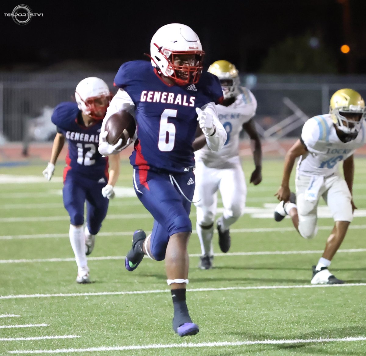 tgsportsusa's tweet photo. Washington Prep Generals #6 Isaiah Harris (WR) taking it to the house to help beat the Locke Saints 46-0. For more photos, click on the link below. #washingtonprep #washingtongeneral #isaiahharris #tgsportsusa 
https://t.co/hShWKooSIp https://t.co/OL0b2LNFug
