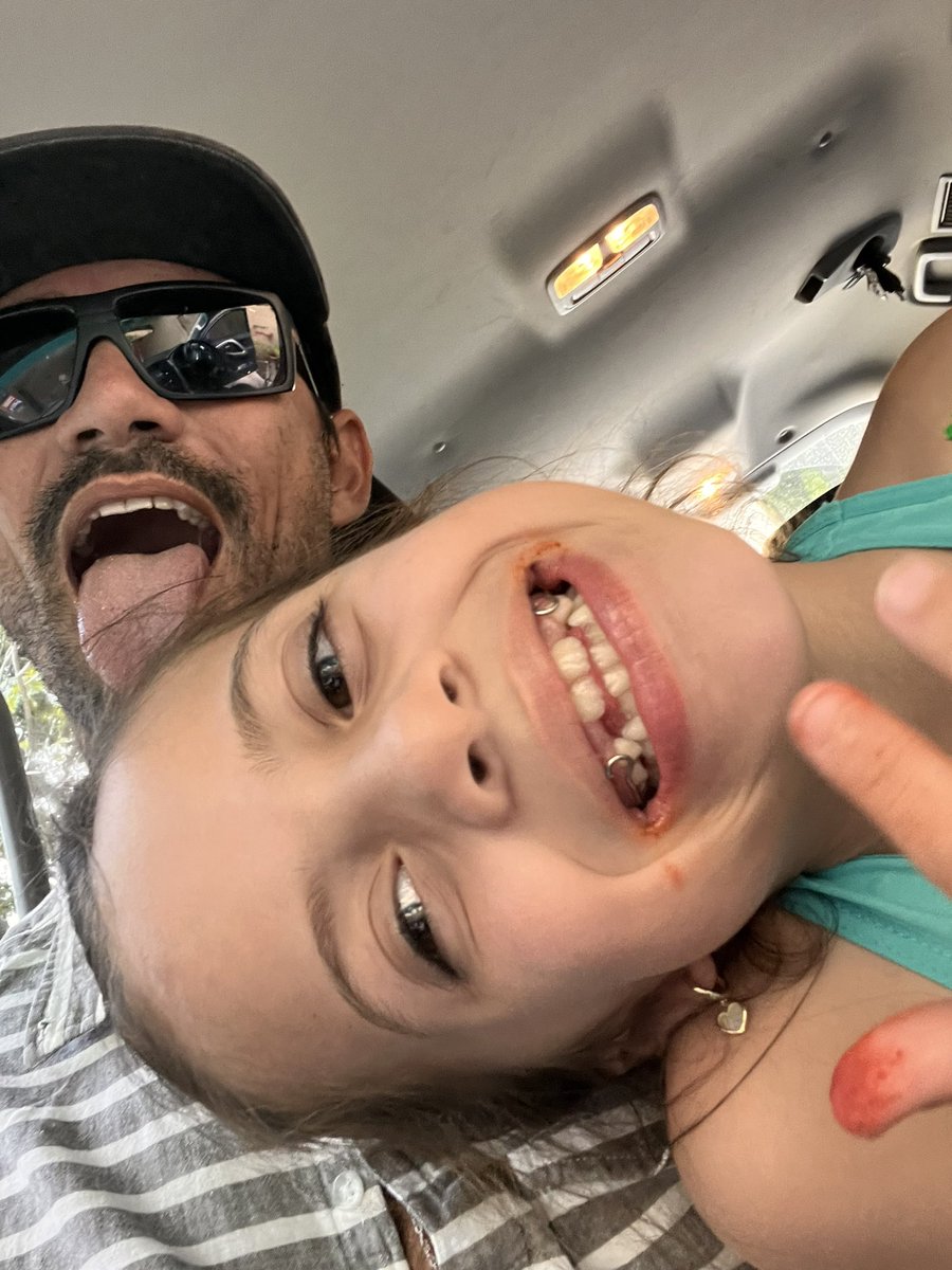 ❤️❤️❤️ family!!! #familyfun #horsegirl #tongueout #love