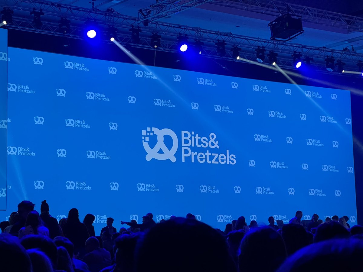 kvoges's tweet photo. Good morning from Munich! @bitsandpretzels is starting. If you are around - hit me up here or in the app. Love that this tech &amp; startup gathering is back. #startups #bits22 https://t.co/Qs4yuKjqkC