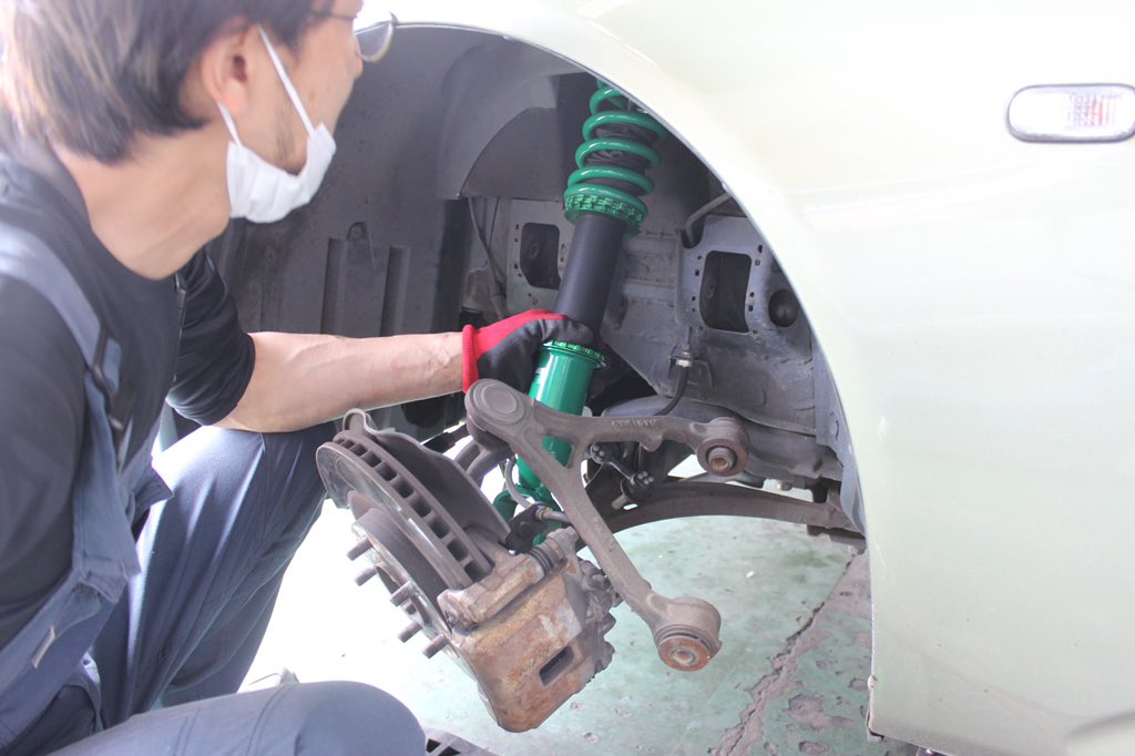 MANABOON_SNS's tweet photo. サスペンション交換です🛠
#s2000 #manaboon #ap1 #f20c #jdmcars #vtec #vtecsociety #vtecsound #vtecculb #mugenpower #motys #tein https://t.co/3Z38DyCLrq