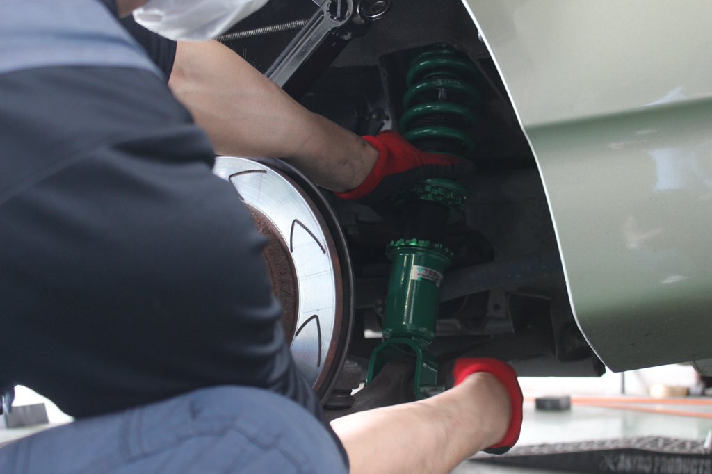 MANABOON_SNS's tweet photo. サスペンション交換です🛠
#s2000 #manaboon #ap1 #f20c #jdmcars #vtec #vtecsociety #vtecsound #vtecculb #mugenpower #motys #tein https://t.co/3Z38DyCLrq
