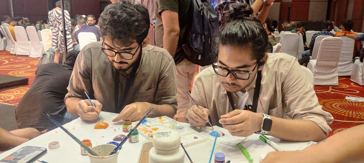 TrailsMagic's tweet photo. Folks @react_india if you had fun doing art with @_megsachdev. Please follow us on Instagram https://t.co/JWduJDbY92

And check us out @ https://t.co/wtO9kbnJSB https://t.co/JLJdrr3gcN