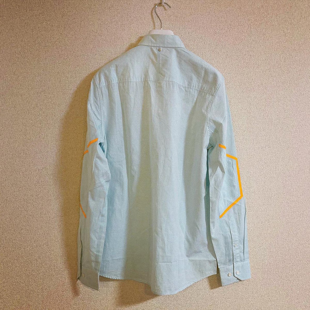CohakuCreative's tweet photo. #oamc #seamless #tapeshirt #2015aw #オーエーエムシー #肩幅身幅普通めを久しぶりに着ると #窮屈な人生 @south_groovy
https://t.co/9j1dzdIZ2H https://t.co/rsU4rfqKpJ