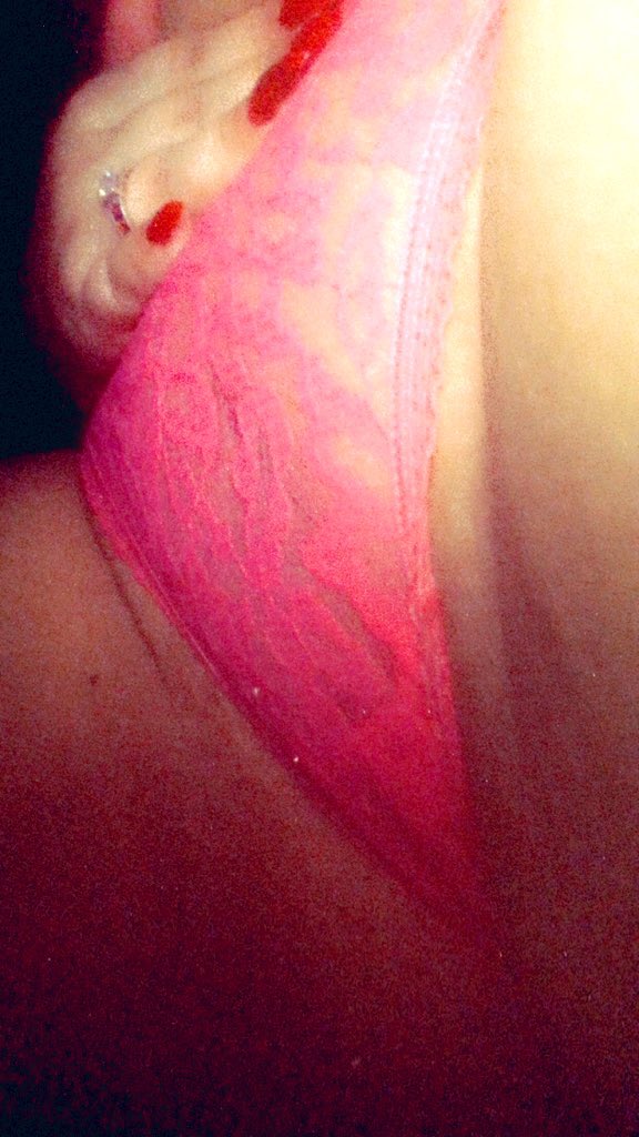 sadpoutyygirl20's tweet photo. New account ! #selling #SellingContent #Sellingcontents #nsfwtwt #nsfw #nsfwtw #buyingcontent #buyingvideochats #onlyfansgirl #onlyfans #onlyfanspromo #cashapp #venmo #bootypic #booty #mommygotboobs #mommymikers #dropboxleaks #leaksteen #snapchattrades #snap https://t.co/jRsneOCIHt