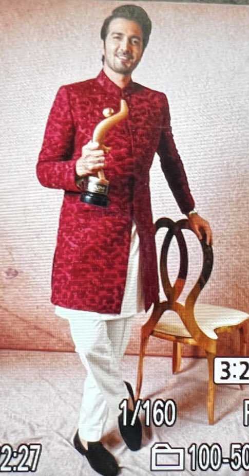 iamjawedsheikh's tweet photo. I’m Proud Of You Shahzad For Winning A Best Actor Tie HUM Award With Ahsan Khan Last Night In Toronto.💐💕🫶 https://t.co/kjfpAHTnFb