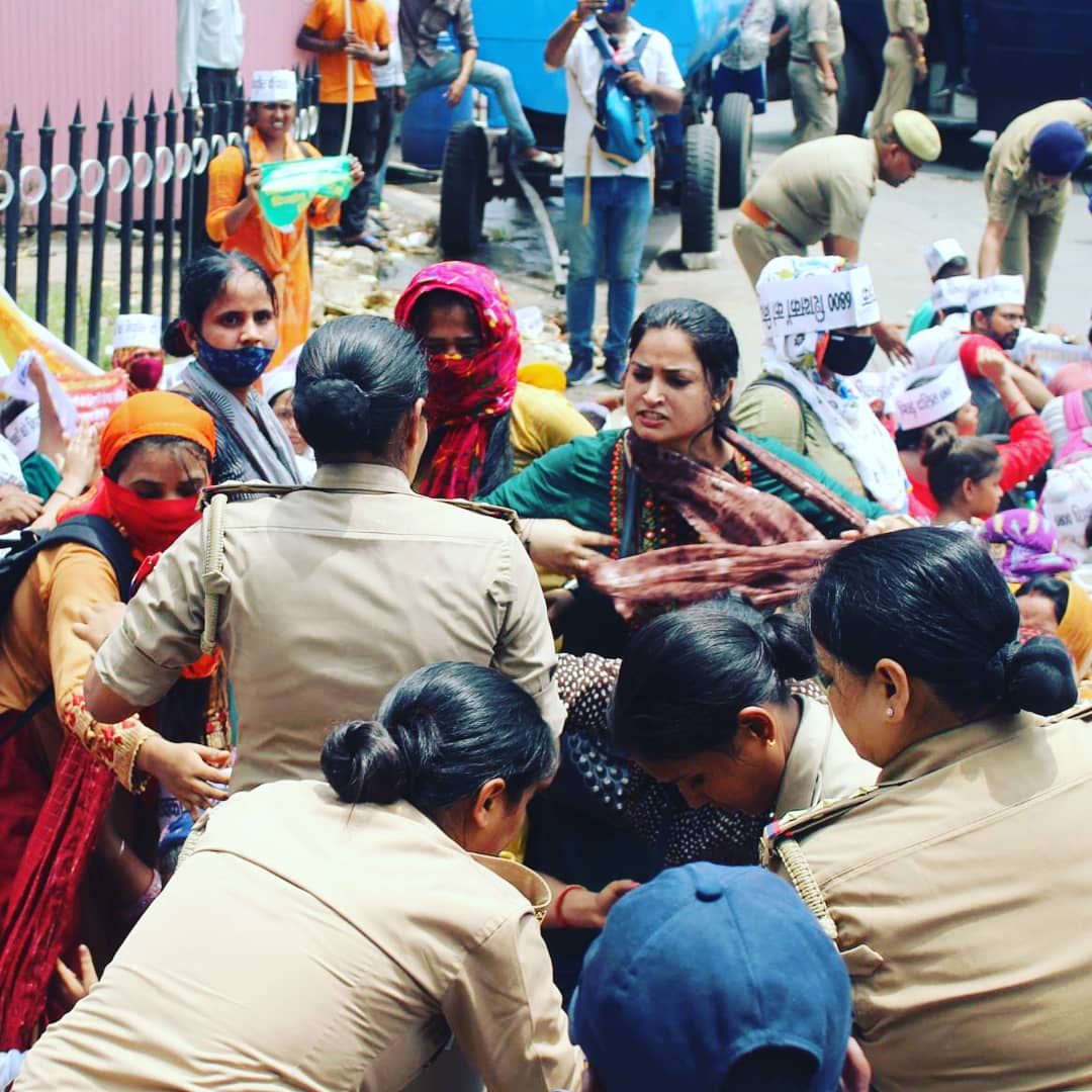 ShaanVe67014978's tweet photo. #Justice_to_6800_sc_obc_teachers
#Justice_to_6800_sc_obc_teachers
26 सितम्बर को AG  महोदय को भेजकर कृपया हमारी सहायता करे माननीय मुख्यमंत्री श्री योगी आदित्यनाथ जी महाराज आपसे निवेदन है।
@myogiadityanath @thisissanjubjp @swatantrabjp @PMOIndia
@_AKKaushik 
@abhishekrajabjp https://t.co/zomzqdsgBx