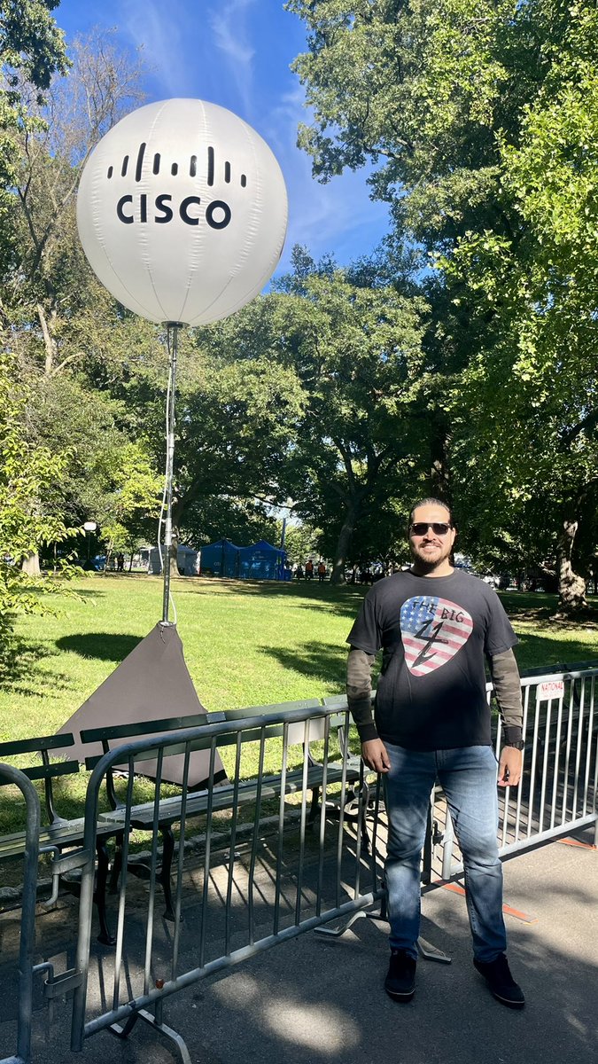 AaronFloresMX's tweet image. A proud employee of a proud partner, @Cisco, of @GlblCtzn #GlobalCitizenFestival 2022.

@Metallica #wearecisco #cisconian