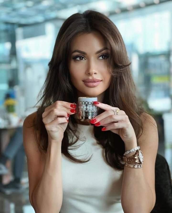 وان إشتقت لي
حدثني.
ولا تراقبني!!
فـ ربما أكون في إنتظارگ..