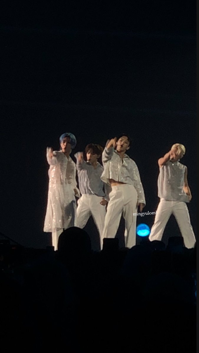 HMWLOOKS's tweet photo. 220924 #호시 https://t.co/KWcg5PoMCu