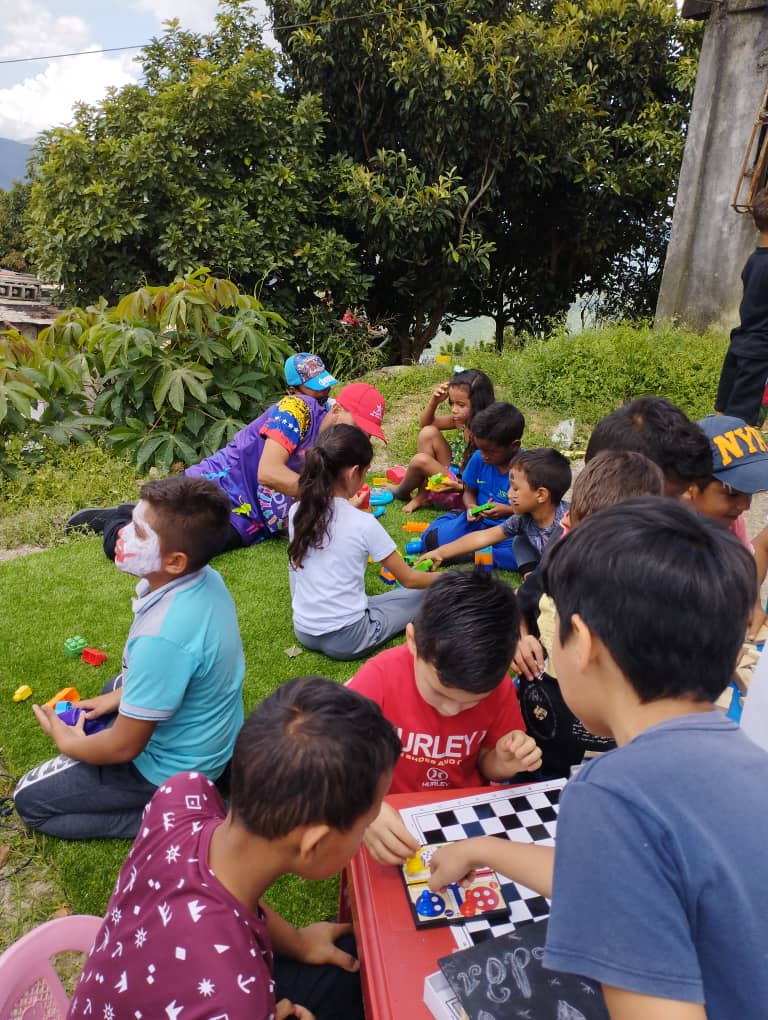 cmdnna_'s tweet photo. 📌✨Siguiendo los lineamientos de nuestro Presidente, Nicolás Maduro y de nuestra Alcaldesa AJ, Carmen Meléndez se efectuó Jornada de Amor en Acción en el kilómetro 4 del Junquito, sector Loma Grande.
#NNA #CarmenMeléndez #Fasac #AlcaldiadeCaracas #CMDNNAL #Km4delJunquito https://t.co/3aFctA2iqj