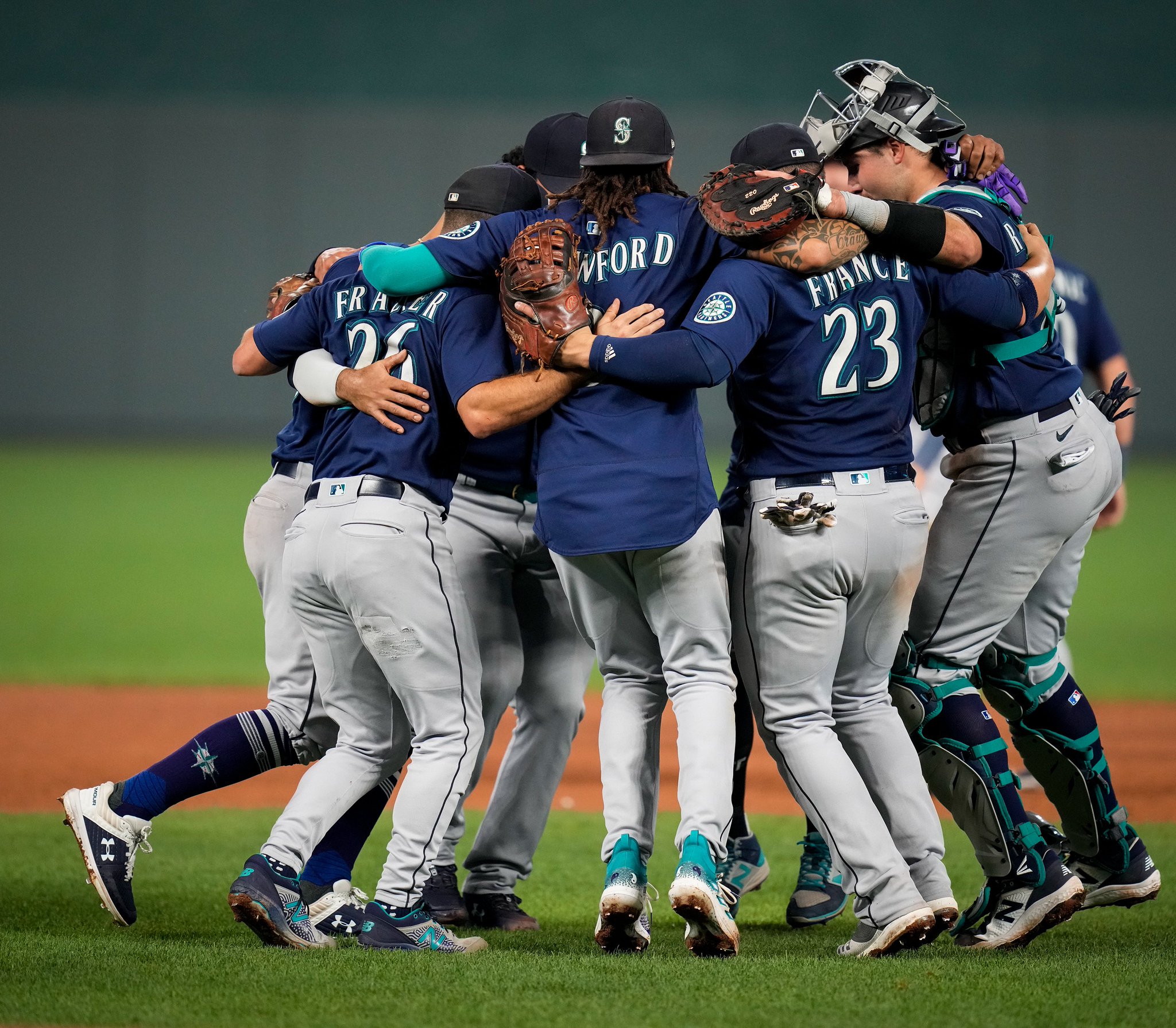 Seattle Mariners on Twitter: "Hard-fought W. #SeaUsRise https://t.co ...