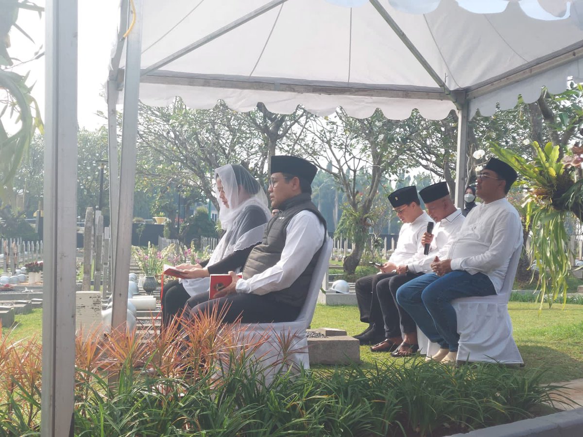 BALAS_BUDI's tweet photo. SILATURAHMI JALAN KAMI
 #GotongRoyongGusMuhaiminPuan 

@cakimiNOW @puanmaharani_ri @DPP_PKB @PDI_Perjuangan https://t.co/ynvAKN30os