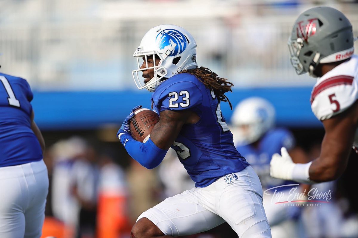 TopEndShoots's tweet photo. Fayetteville State University vs Virginia Union Football https://t.co/sUQJQZjuW2