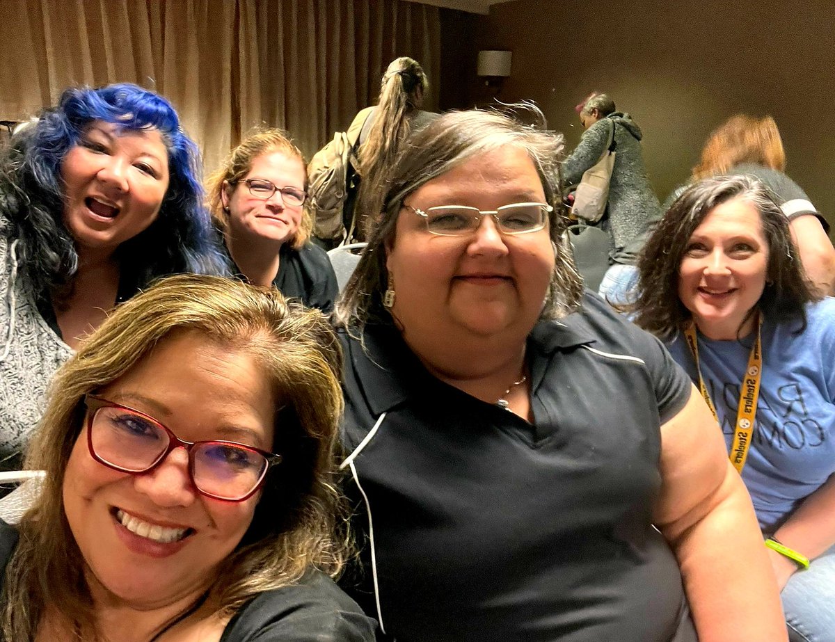 rmurphy751's tweet photo. Thank you @MrJakeAbel and @CreationEnt for allowing us to be part of the 1st ever screening of the docmented film #JakeandChill What an awesome experience. Please add this to more cons! So much fun. #TiredoftheSoookies #SPNKC #spnkansas https://t.co/OY13xGVMym