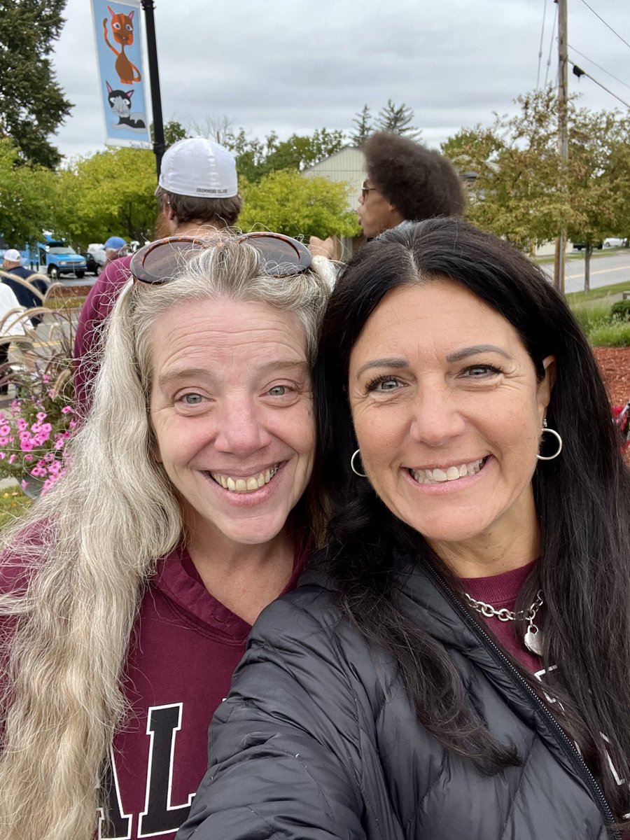 VickeyAbel's tweet photo. Alma College Homecoming festivities https://t.co/4SONKwBJWQ