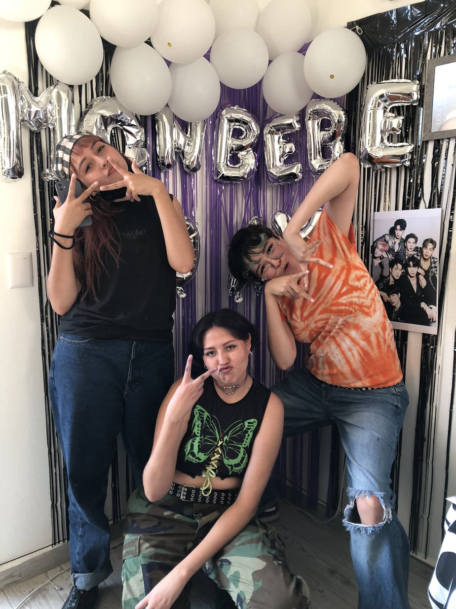 enya_fl's tweet photo. En el mbb dayโจโจโจ๐๐๐๐๐๐๐๐ #monbebe #monstax #mbbday #monbebeday @OfficialMonstaX https://t.co/TEaBPZfWdu