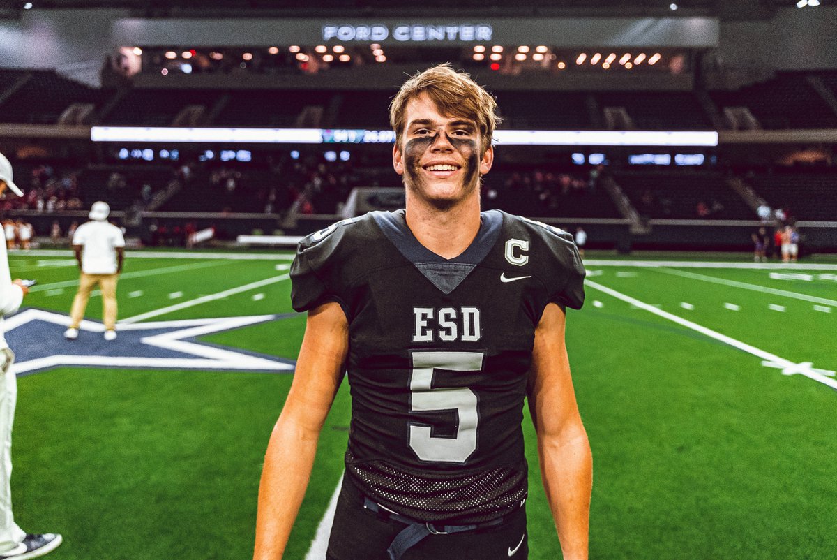 Texas Private School Media (@txpsmedia) on Twitter photo PLAYER OF THE GAME!
2024 <a href="/CollinNichols20/">Collin Nicholson</a> was the man that lead the ground game for <a href="/ESDFootball_/">Episcopal School of Dallas HS Football</a>. With 2 rushing TDs and over 100+ yards, Nicholson doesn't go down easy. At 6'1 and 210 lbs, <a href="/spcsports/">SPC</a> teams are going to have a hard time tackling this dude.
#txhsfb PLAYER OF THE GAME!
2024 <a href="/CollinNichols20/">Collin Nicholson</a> was the man that lead the ground game for <a href="/ESDFootball_/">Episcopal School of Dallas HS Football</a>. With 2 rushing TDs and over 100+ yards, Nicholson doesn't go down easy. At 6'1 and 210 lbs, <a href="/spcsports/">SPC</a> teams are going to have a hard time tackling this dude.
#txhsfb