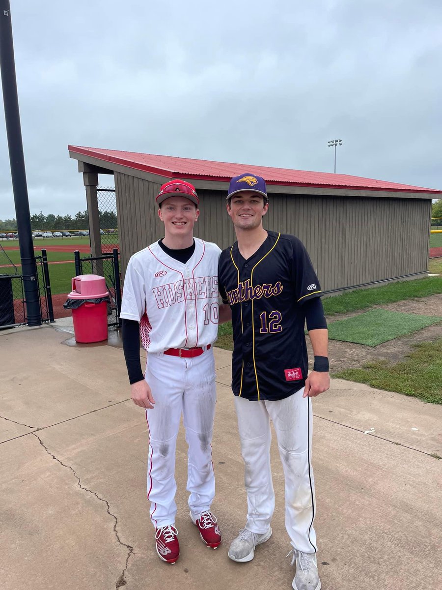 jersavage's tweet photo. So cool to see these former roommate/ teammates find each other in Wisconsin at same tourney. 
@SavageTreyton 
@Brock4Miller 

@UNLClubBaseball
#goHuskers https://t.co/7IcIoYRmzZ