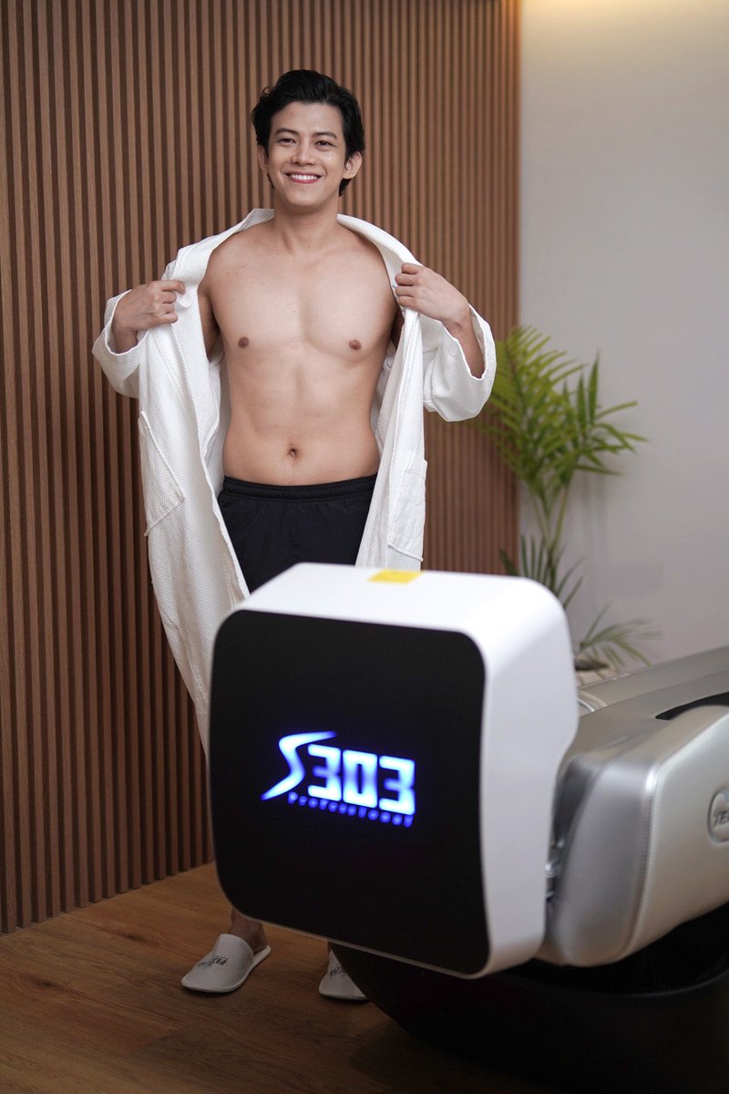 thegreat_bill's tweet photo. Project shoot for @fixilab.ph clinic.
Relieve the effects of harmful diseases as you boost up your immunity with Oxygen Chamber!
DM their IG account for inquiries.
#fixilabph
#oxygenchamber
#clinic
#shoot
#project
#photooftheday
#sunday
#feelingblessed
#me https://t.co/0Mbxwn09Nj