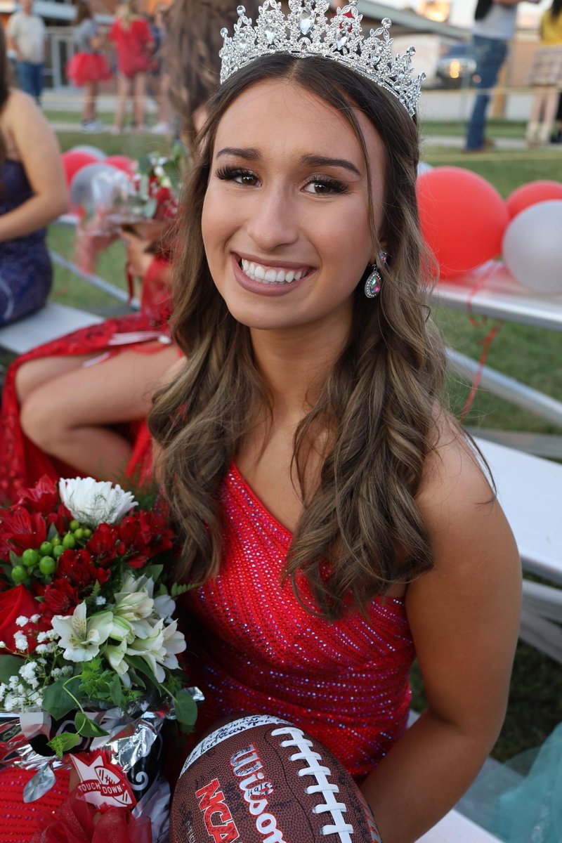Our Homecoming Queen, Ava Pendarvis!  👑