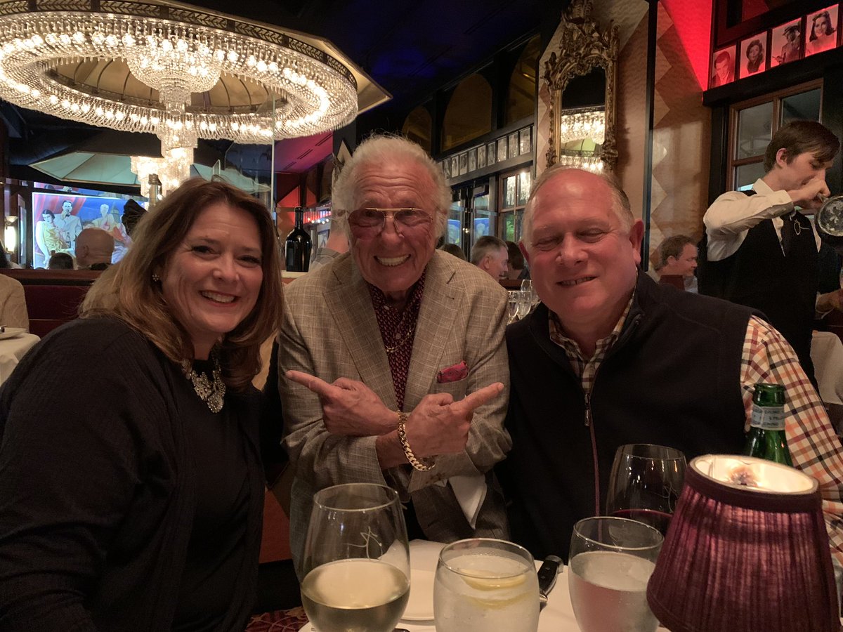 FishOnAFlyGuy's tweet image. Another great night and dinner ⁦@TheRealJeffRuby⁩ made even more special by our visitor Mr. Buddy LaRosa!