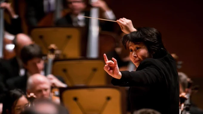 Craving for a summoner class who uses their wand as an orchestra baton. does a quick flick and blasts you with demonic trumpets. 