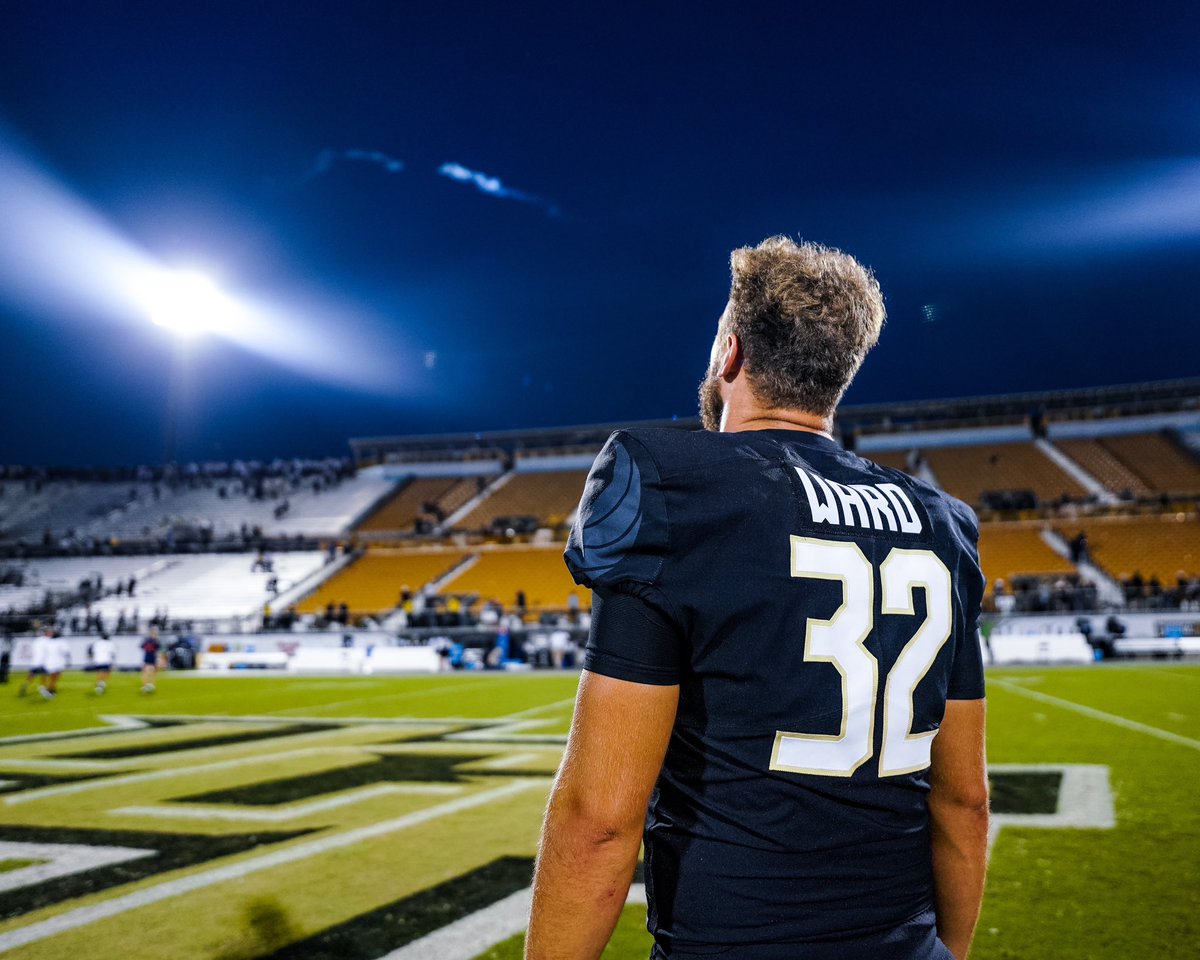 <a href="/GCupcake17/">Gianna Aprile</a> <a href="/UCF_Football/">UCF Football</a> 🫡 @AlexWard_32