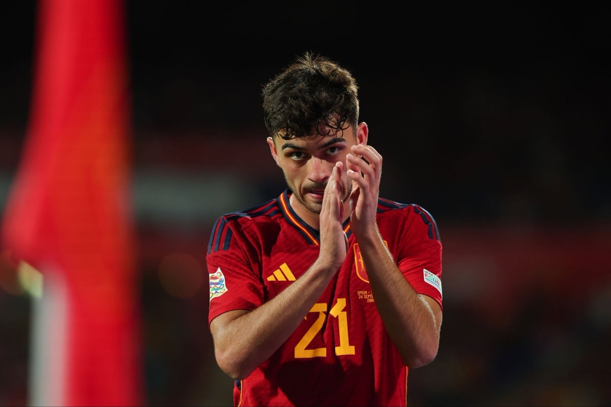 iCule8_'s tweet image. Pedri #SPASWI