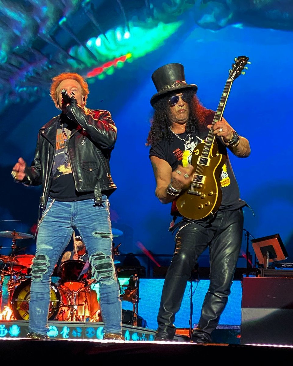 GNR_Fans's tweet photo. Guns N' Roses - Allianz Parque, São Paulo /// Foto: Sonia Gallo
#GunsNRoses #GunsNRosesNoBrasil #GunsNRosesEmSãoPaulo #GunsNRosesSãoPaulo #GunsSP #saopaulo #AllianzParque #axlrose #slash #duffmckagan https://t.co/JNhRZIczcM