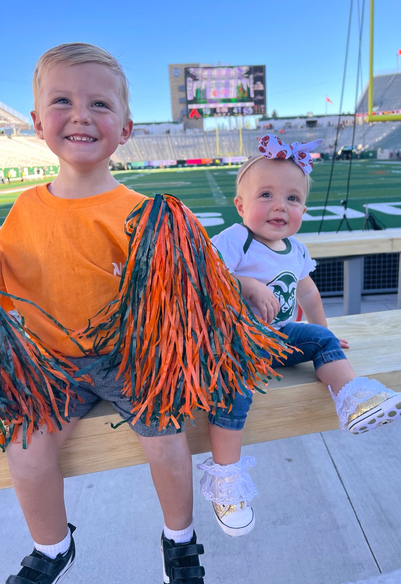 scheer_haley's tweet photo. Kiddos loved their first Ag Day 🧡 @stevens7nick https://t.co/qSAnromhdp