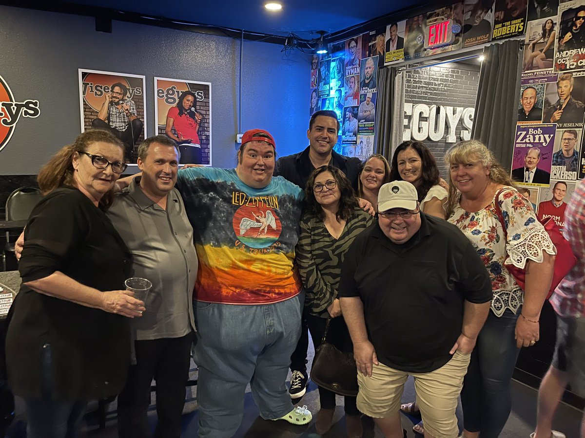 WidowedDad702's tweet photo. If you’ve never seen @AlexAnsel3 you need to go see him.  Took a group of my employees last night to see him at @wiseguyscomedy1 and we all loved him!  Go see him when you can.  You won’t be disappointed.  #heykoolaid. https://t.co/8GpCHmy417