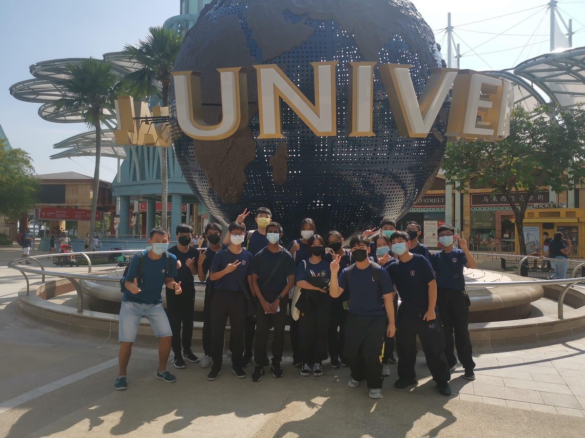 glen_peh's tweet photo. A day to spread crime prevention messages at Sentosa to beach user.
#DAYATSENTOSA https://t.co/dVPEa5mqSp
