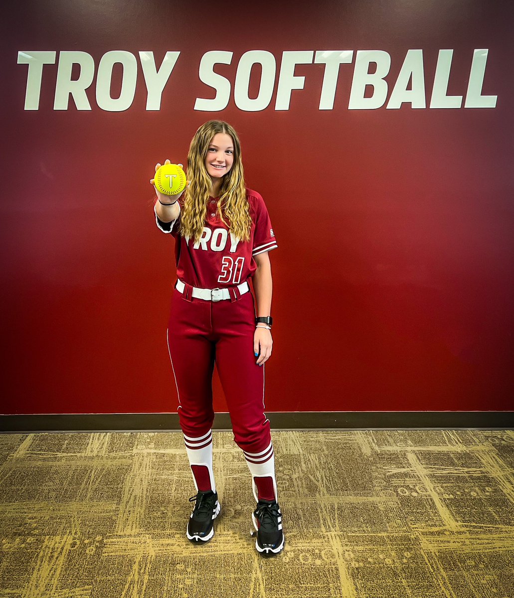 Kaelyn_Jones46's tweet photo. Thank you @TroyTrojansSB for an amazing visit!! I had so much fun today. I loved the campus and the facilities!! Can’t wait to come back soon!! @e_newellcoach @CamdenDecker @AFirecrackers05 @HselleHighSball https://t.co/FjNbiFXRUi