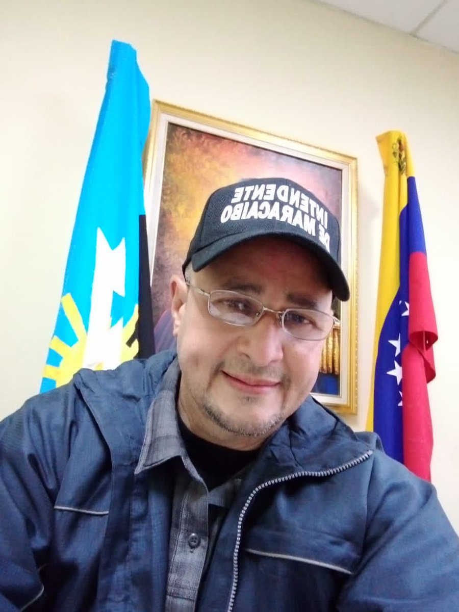 intenmcbo2022's tweet photo. #Venezuela Bendecida Noche. Hoy #24Sep está de Cumpleaños Nuestro #Intendente de Seguridad, Orden Público y Paz de #Maracaibo el Politólogo Braulio Arias. Le Deseamos un Feliz #Cumple Q #Dios y la #Virgen lo Colmen de #Vida y Salud para Q Sigamos Trabajando en Pro d la Ciudad🙏🏻🎂 https://t.co/JV76WdKy94